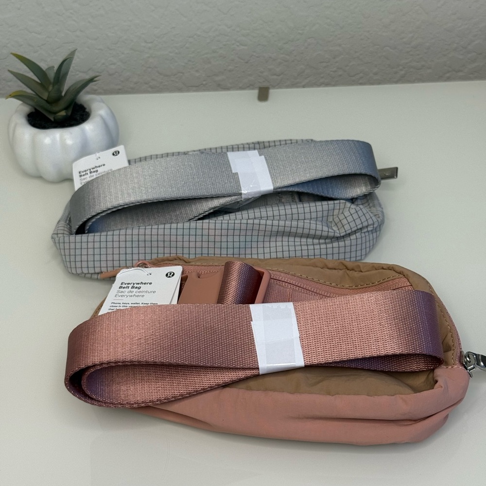 ‼️ 2 Pack Lululemon Everywhere Belt Bag - Picture 4 of 14
